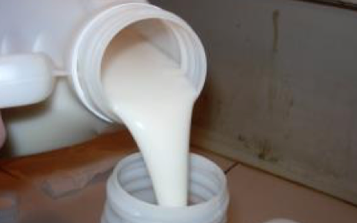 Formulation liquide de Fosburi lors du remplissage du pulvérisateur