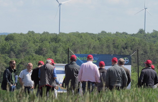 Rassemblement d'agriculteurs pour Herbinnov Est 2019
